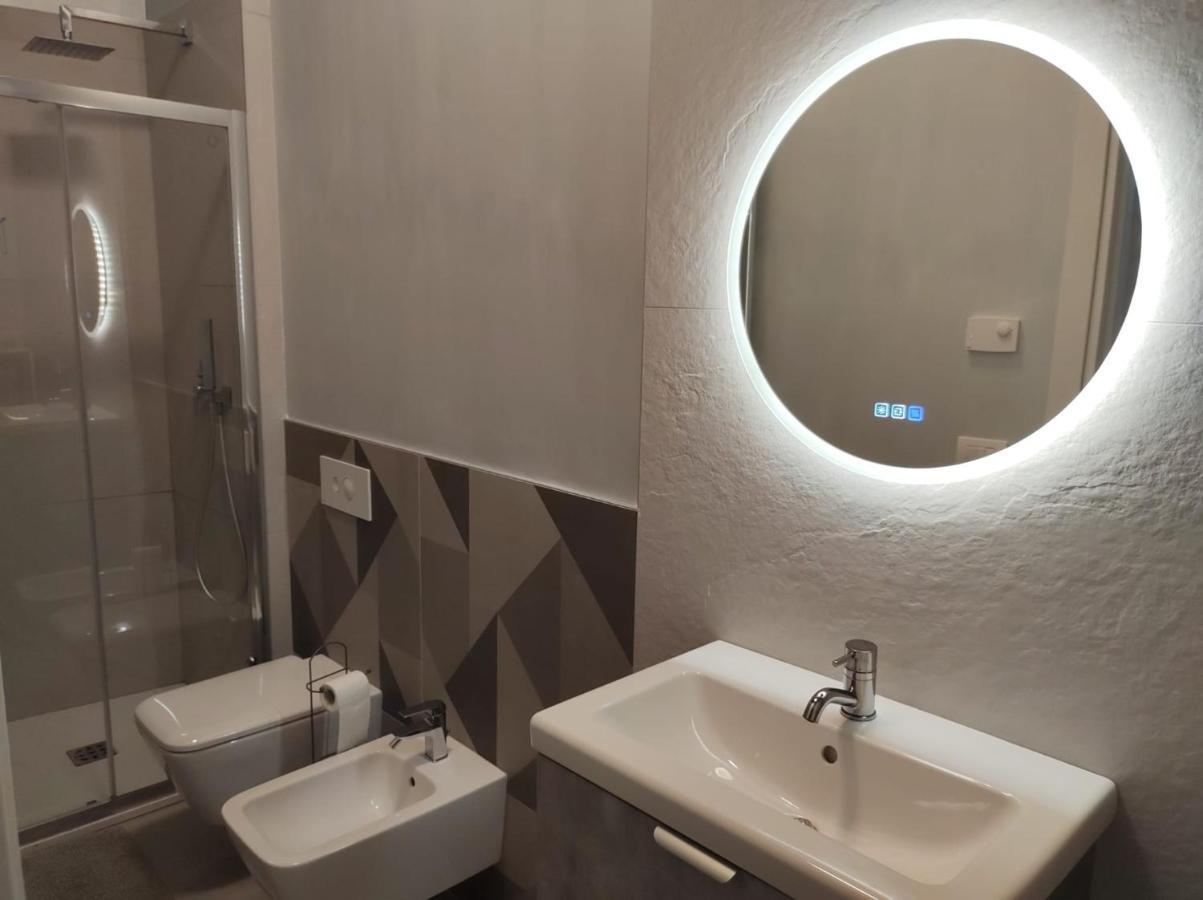Boutique Apartments Cecilia Trieste Bagian luar foto