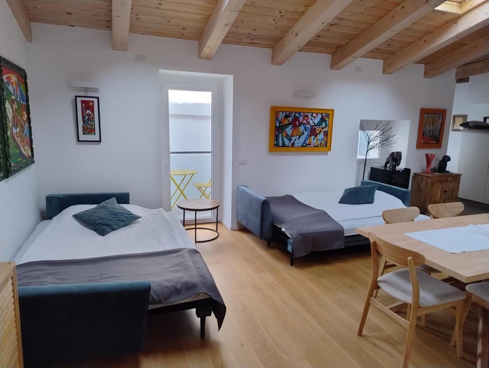 Boutique Apartments Cecilia Trieste Bagian luar foto